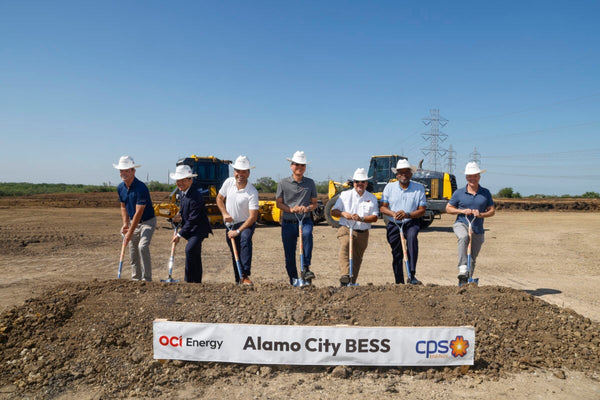 Battery energy storage system BESS construction site with SolBank 3.0 containerized units being installed for grid-scale project finance deployment