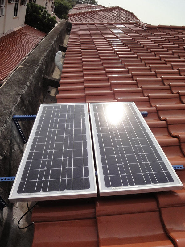 Grid-scale battery storage enclosure supplying peak demand capacity to a regional grid