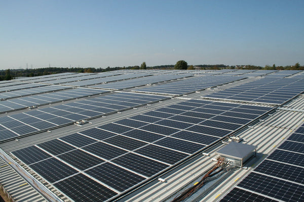 Hybrid Inverter Island Mode Explained: What OMV Petrom's 20-MW Solar-Plus-Storage Build Teaches Homeowners