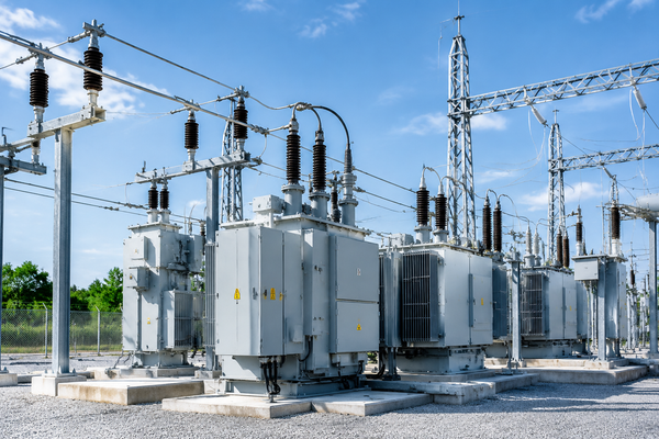 Medium voltage power conversion system and electrical substation equipment for grid-scale energy storage
