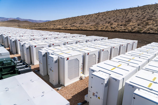 Fluence 164 GWh BESS pipeline hyperscaler data center orders contract manufacturing analysis 2026