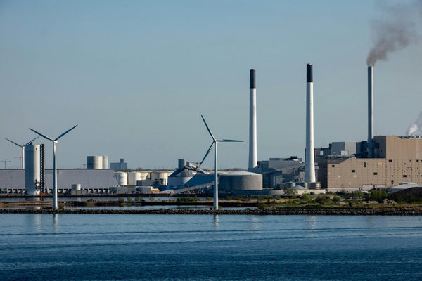 Spain Badajoz 225.6 MW battery storage permitting FRV solar-storage hybrid 2026 analysis featured image